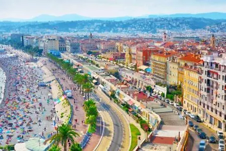 Center - Promenade Des 公寓